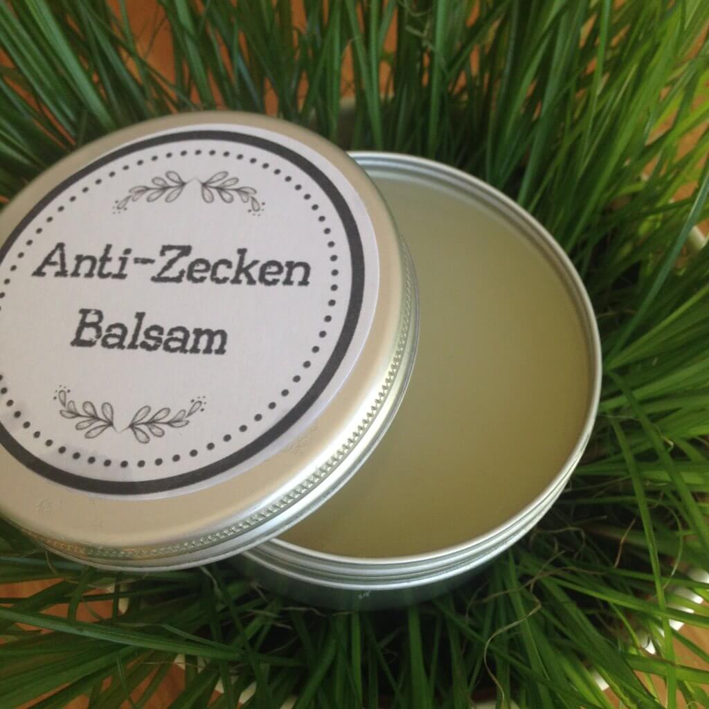 Anti-Zecken-Balsam mit Kokosöl und ätherischen Ölen gegen Zecken